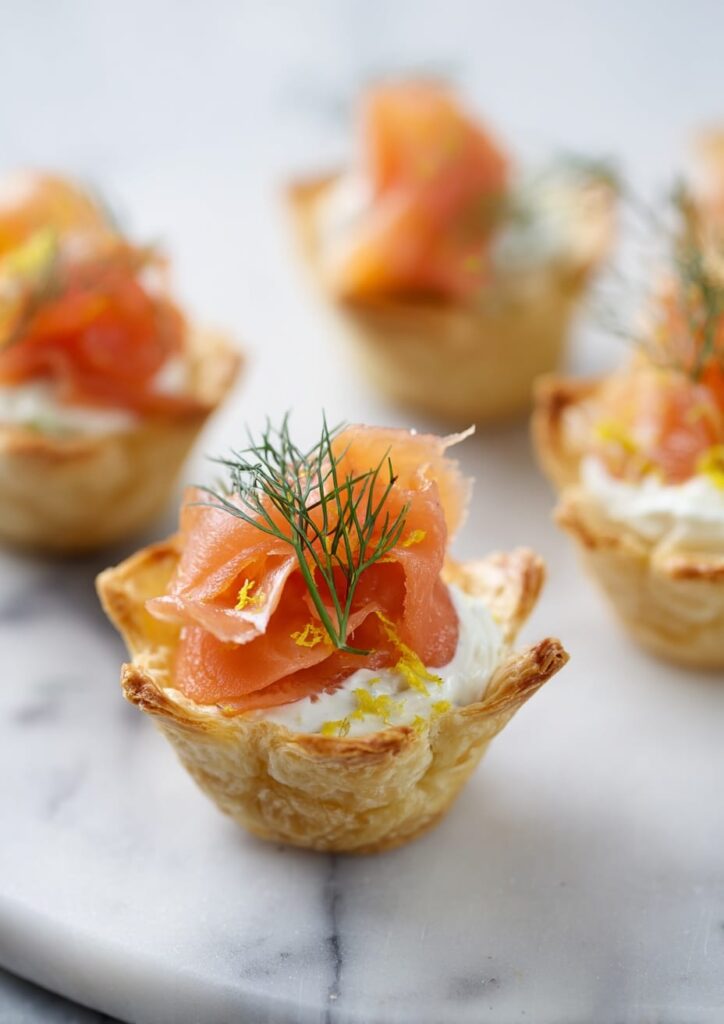 Puff Pastry Cups with Smoked Salmon, Dill and Crème Fraîche