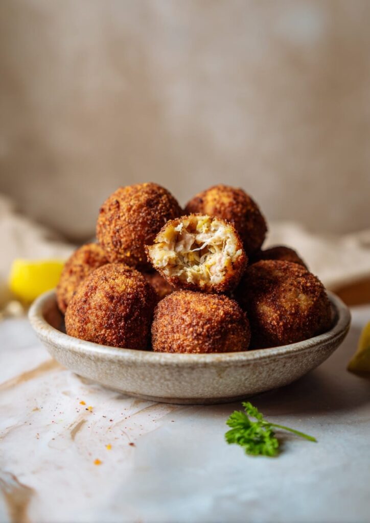 Crispy chicken croquettes with creamy filling