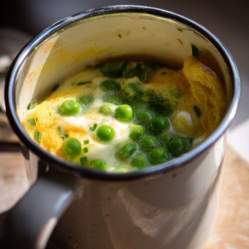 Microwave Mug Omelette with Feta Peas and Chives